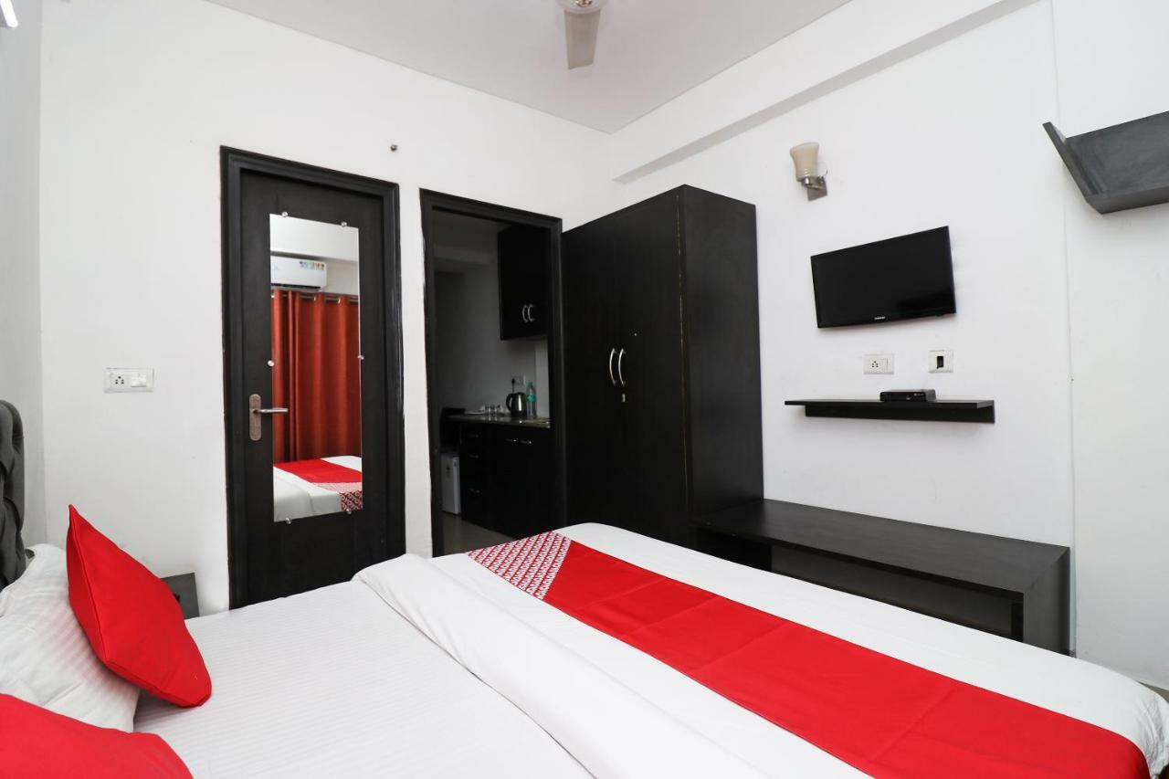Oyo 23668 Hotel The Hridhaan Regency Rai Ngoại thất bức ảnh