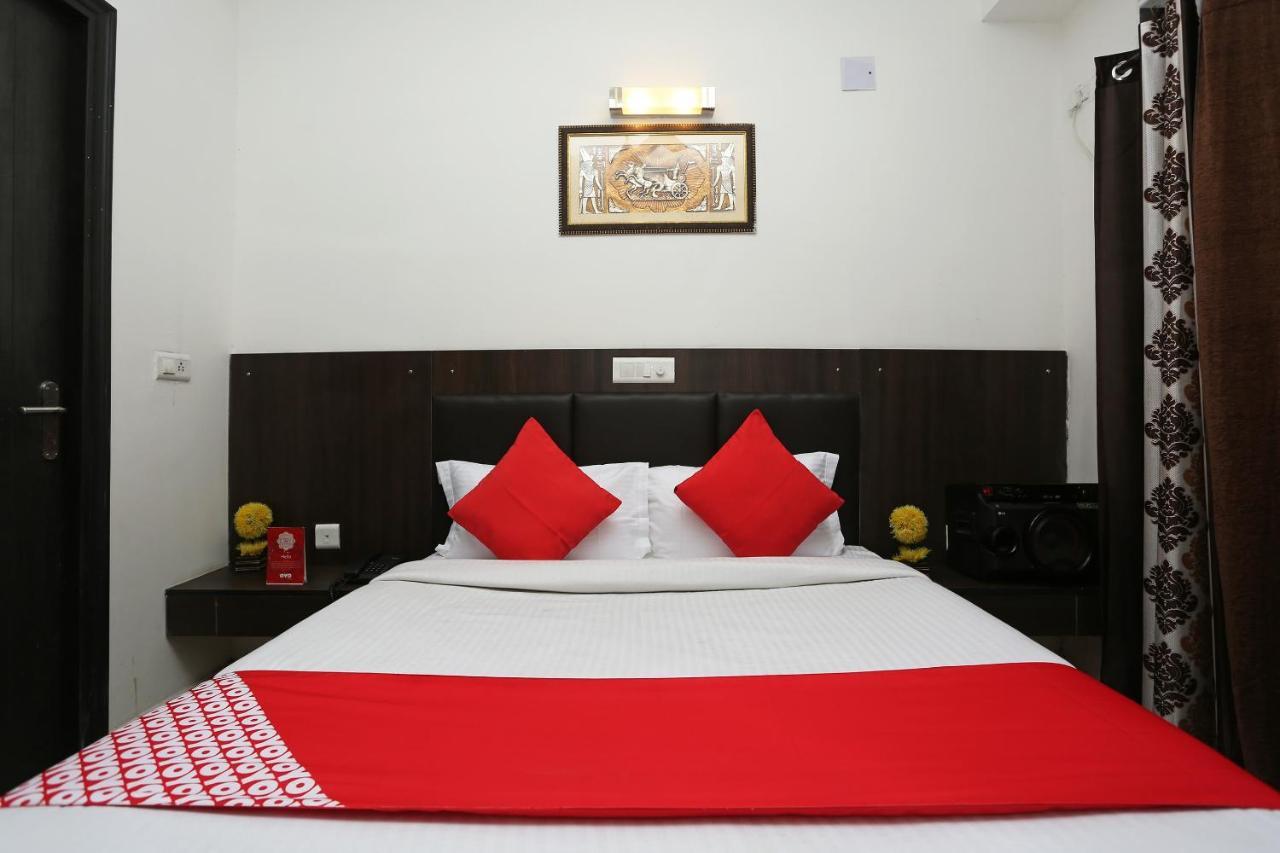 Oyo 23668 Hotel The Hridhaan Regency Rai Ngoại thất bức ảnh