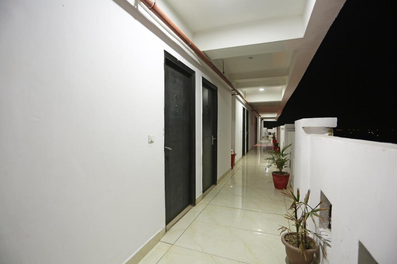 Oyo 23668 Hotel The Hridhaan Regency Rai Ngoại thất bức ảnh